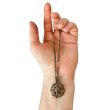 Load image into Gallery viewer, Garnet Relic Circle Openwork Necklace