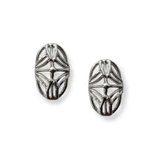 Load image into Gallery viewer, Medium Ripple Oval Studs